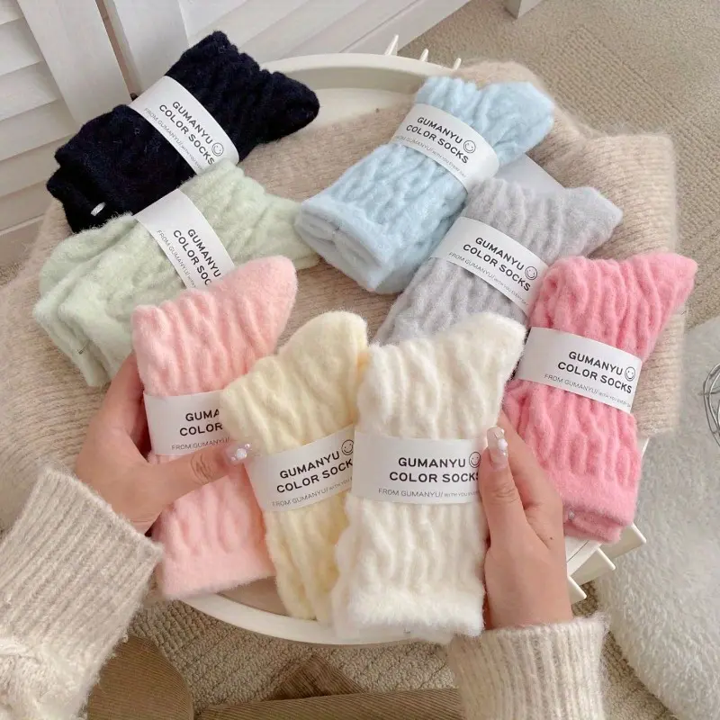 Women's Casual Soft Winter Socks - 5/10 Pairs Ultra-Soft Plush Mid-Tube Knit, Solid Colors with Chic Letter Patch, Comfortable Fit for Cold Weather Womenswear Basics, Casual Soft Socks
