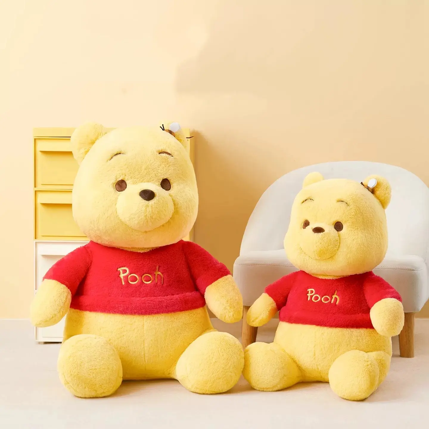 Disney Winnie the Pooh Classic Sitting Plush 23.6"/19.6"- Ultra Soft, Exquisitely Embroidered, Adorable Classic Character Stuffed Toy,Plump Collectible Doll for Fans, Room Decor, Suitable Gift for Women Girls& Fans,Holiday Gift Summerwins Soft Cuddly Gift
