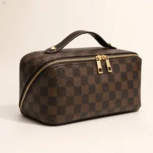 TikTok viral product — large-capacity PU cosmetic organizer bag for travel, waterproof, salon grade; vegan leather makeup pouch; portable toiletry bag for women; makeup case; jewelry organizer box; handheld cosmetic pouch; minimalist Valentine’s Day gift