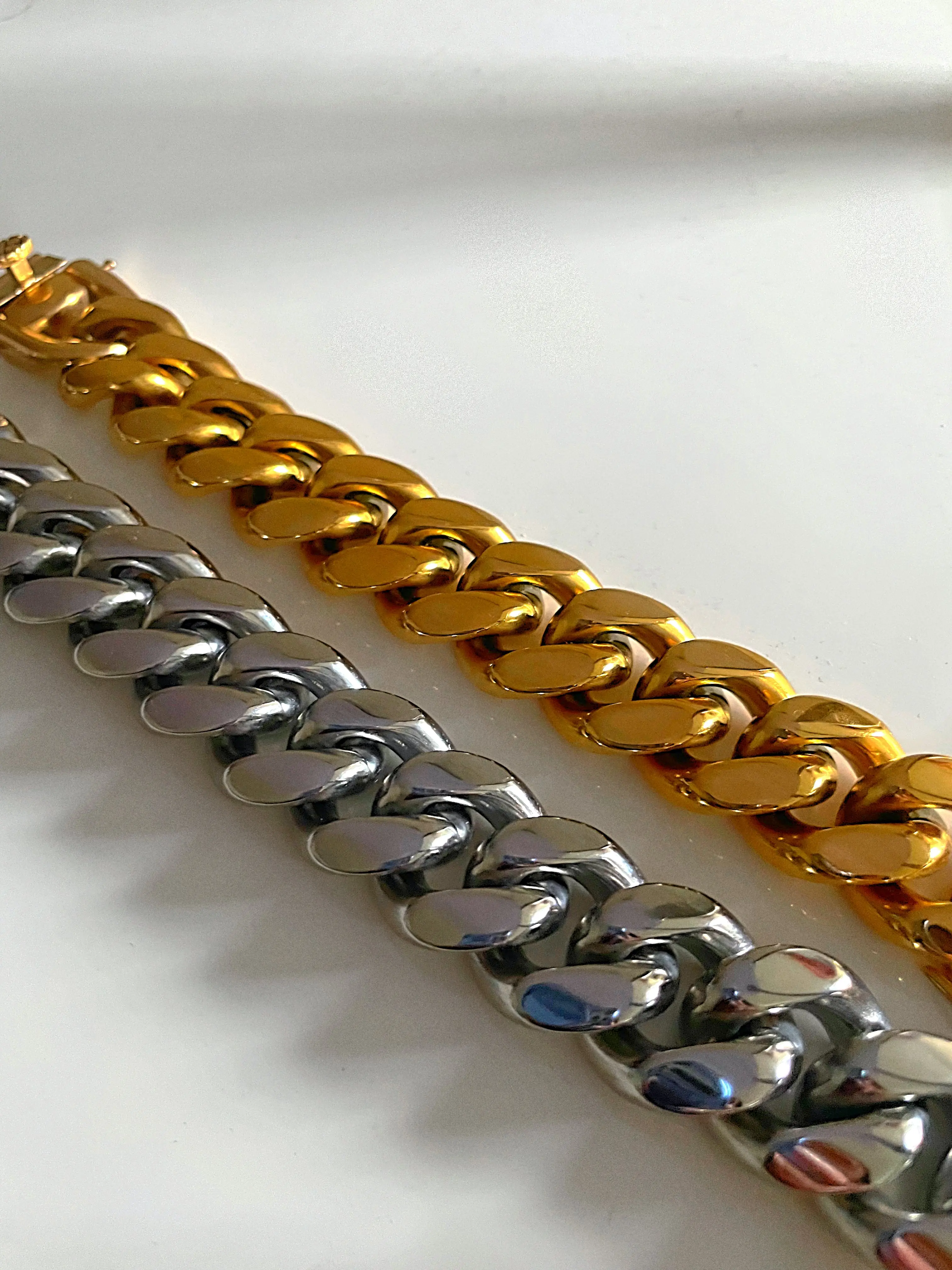 Galore Cuban Necklace (22mm)