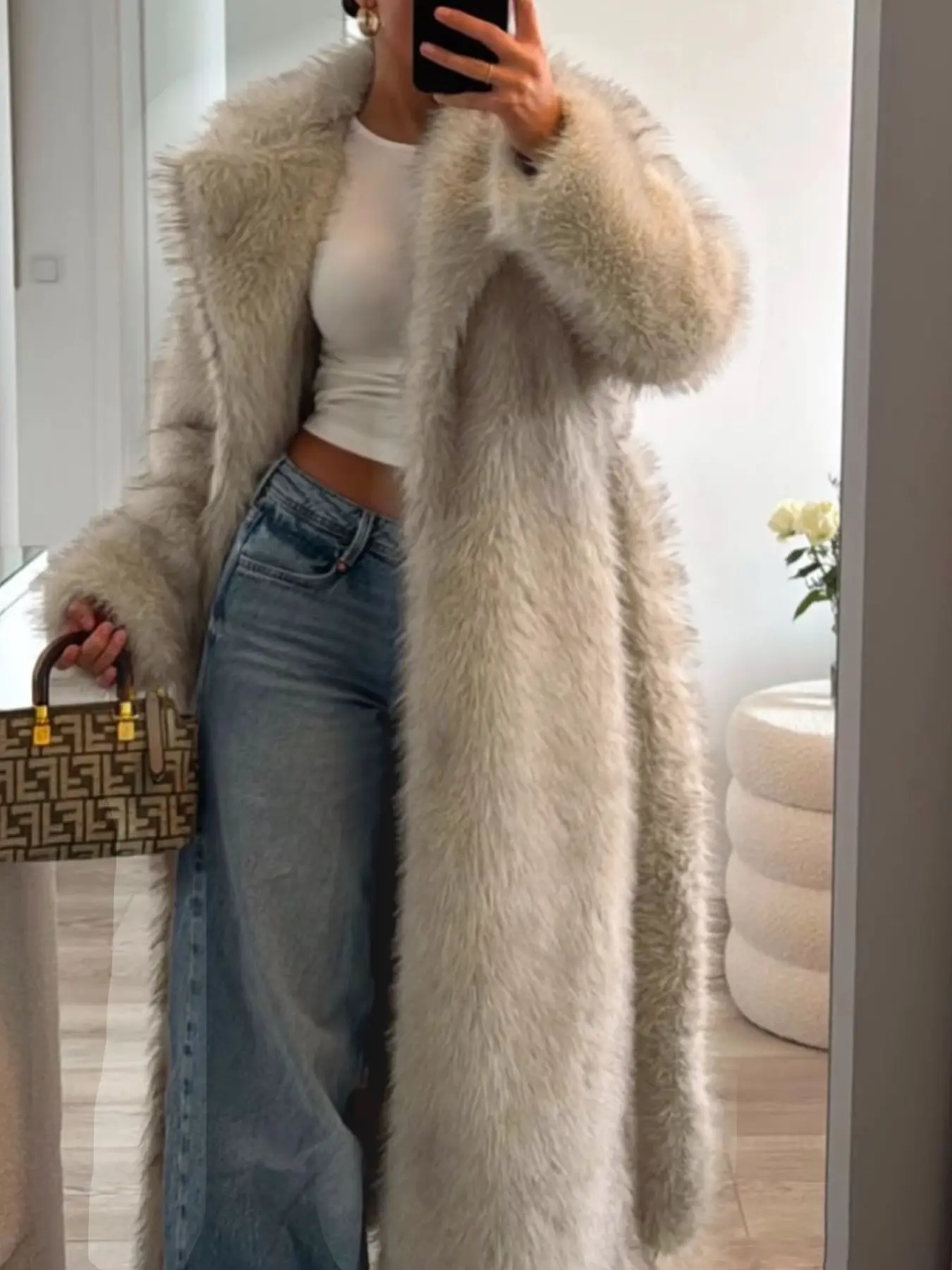 Women's Casual Fashion Faux Fur Long Winter Coat, Stylish Warm Outerwear for Ladies, Perfect for Cold Weather