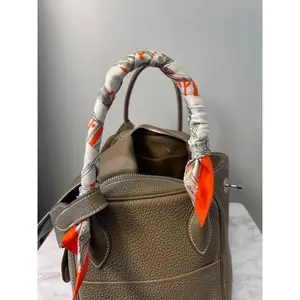 Pre-owned HERMÈS LEATHER Shoulder Bags LINDY 34