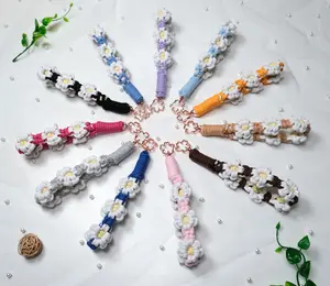 More Color Macrame Wristlet Phone Strap Short Wristlet Keychain Daisy Handmade Daisy Phone Strap Accessory Charm Flower Lanyard Aesthetic Christmas Gift