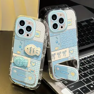 Cream shell painted grid heart-shaped three-dimensional small fish phone case with mirror bracket for iPhone 11 12 13 14 15 16 17 pro max Smartphone Cover Drop-Resistant Epoxy Christmas Tree Slim Hard S24 Plus