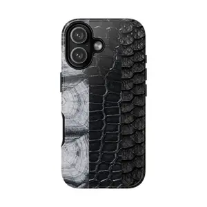 Crocodile Texture iPhone 11-17 Case, Sleek Protective Phone Cover