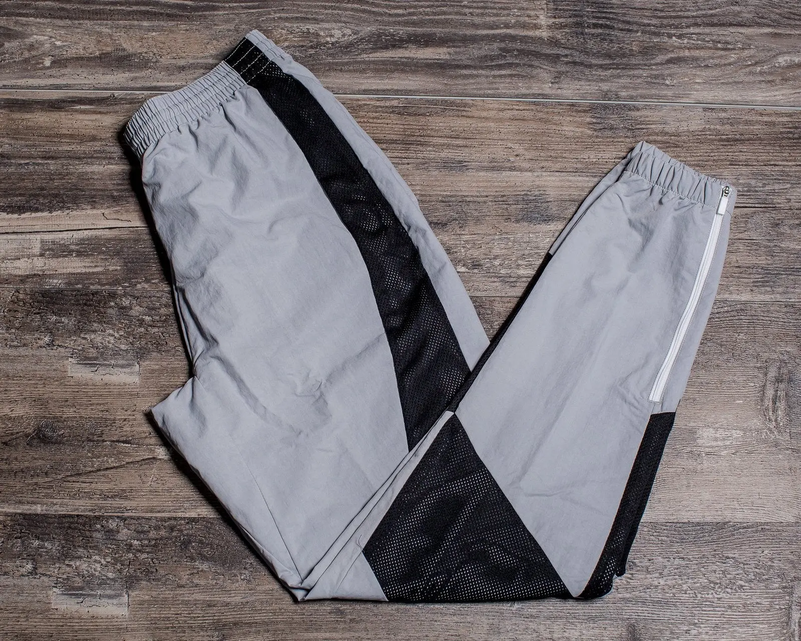 Air Jordan Men's Casual Pants - AJ1 Wings, Wolf Grey, Style 872863-012