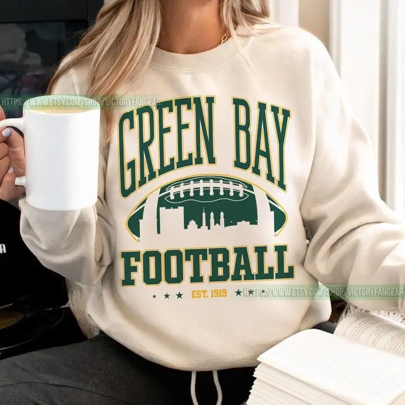 [Sale off up to 50%] Green Bay Football Vintage Sweatshirt, Retro Green Bay Game Day Crewneck, Fans Gift, streetwear graphic tee