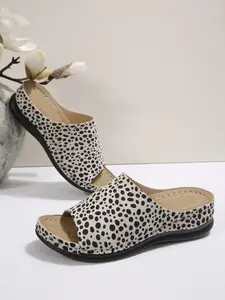 2026 Summer New Retro Leopard Print Wedge Sandals, Anti-Slip Thick Sole, Comfortable Open-Toe Slippers, Versatile Lazy Flip Flops