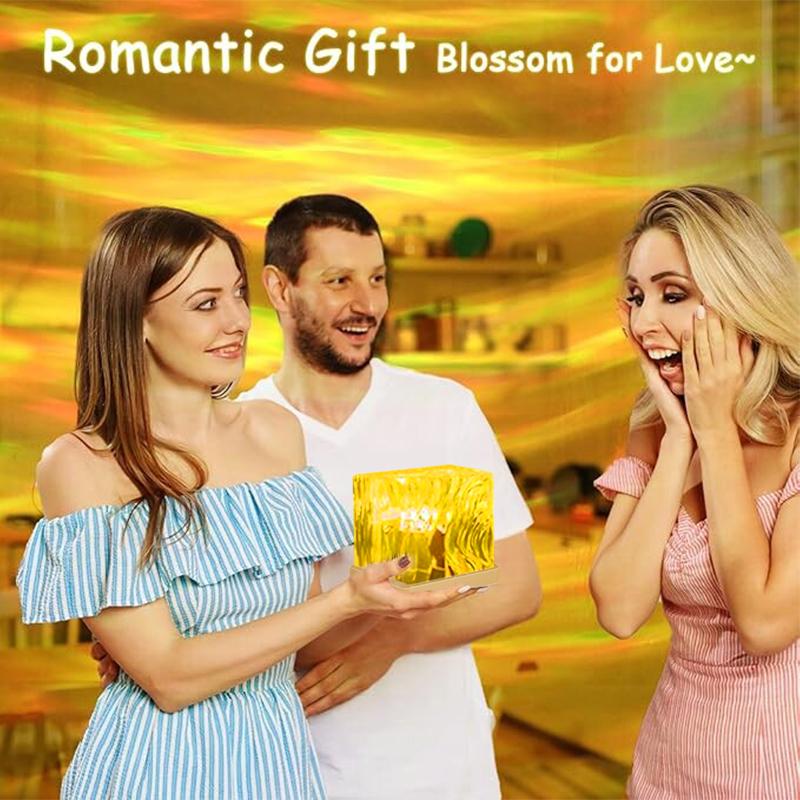 【RGB 16 Color Gradient Water Wave Projection Light with Remote Control】Rotating Water Wave Effect Night Light, USB Charging - Suitable for Office, Bar, and Restaurant Game Room Bedroom Party Atmospheres Light