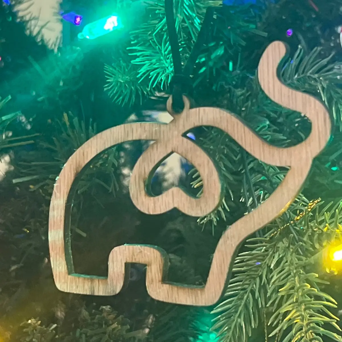Elephant Ornament Handmade - Decorative Wooden Design, Hangable for Gifts and Decor, Perfect for Tree Decoration