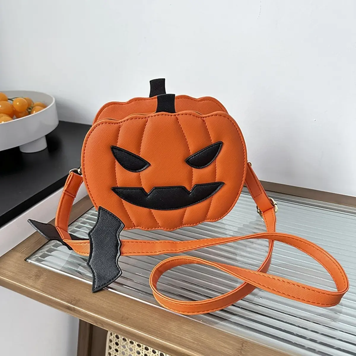 Halloween Pumpkin Crossbody Bag for Women Novelty Pumpkin Purse Halloween Devil Shoulder Bag Funny Crossbody Purse Does not apply