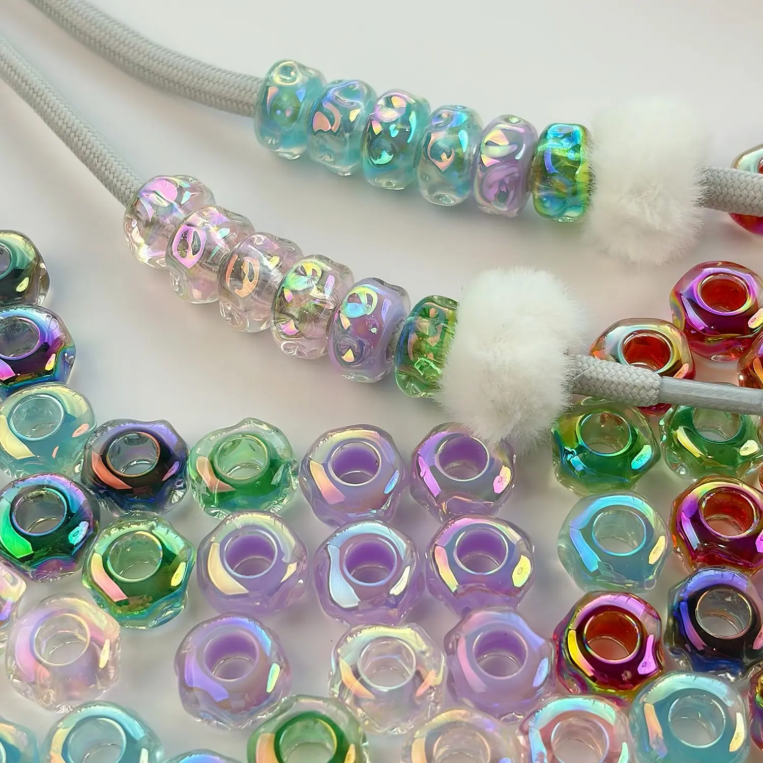 50pcs UV Beads DIY Kit, Acrylic Colorful Large Hole Beads, Shiny Aurora Heart Beads, Perfect for Jewelry Making, Craft Supplies, Beads for Crafts, Acrylic Beads Mix