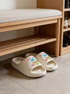 1 Pair Summer Vacation Palm Tree Printed Thick Sole Slippers, Vitality Fresh Style, Non-slip Soft Sole, Indoor & Outdoor Dual-use, Open Toe Slides, Casual Slippers