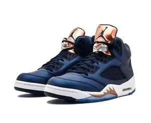 Luxury Navy Mid-Top Sports Collectible Shoes – Premium Addition to Your Footwear Collection