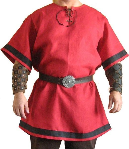 🛡️ Valkyrie Red Viking Coat – Medieval Renaissance Style
