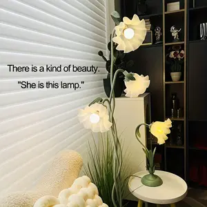 2024 1 count Adjustable 3-Head Flower Floor Lamp With Vine, Rustic Metal & Plastic Design, American Countryside Style, Creative Flexible Tube, Three Color Lighting For Living Room, Bedroom, Study