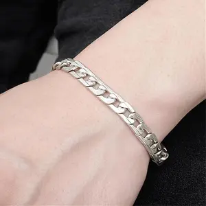 Fashionable and Minimalist Patterned Flat Buckle Cuban Chain Stainless Steel Men's Bracelet Hip-hop Punk Accessory