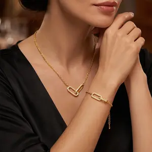 XIANYA Fine Jewelry Women's Paperclip Choker Dainty Minimalist Open Oval Pendant Necklace Chic Gold Jewelry Gift for Her