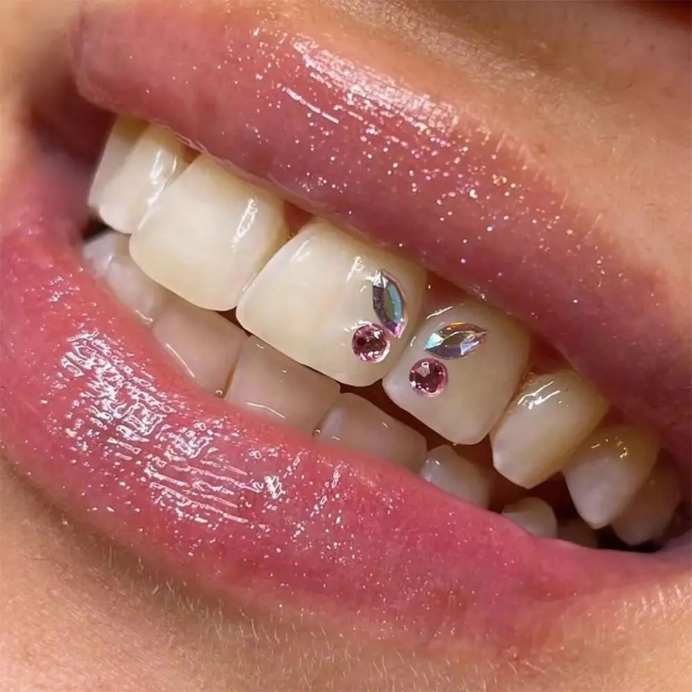 4Pcs/Box Dental Crystal Fashion Teeth Gems Beauty Diamond Tooth Jewelry Ornaments Butterfly Tooth Gems Teeth Jewelry Gem Decor