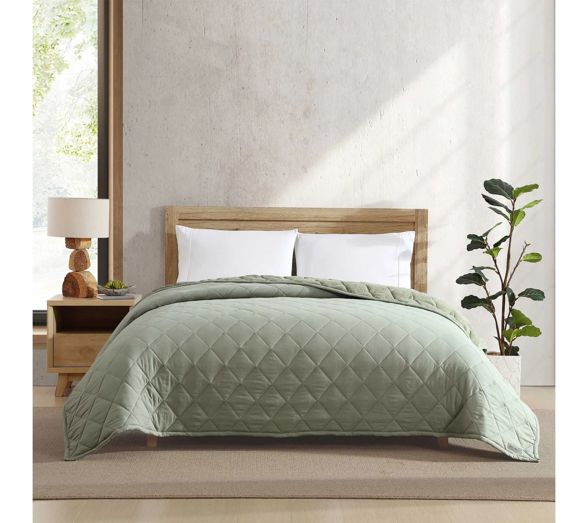 Eddie Bauer Classic Soft Green Quilted Full/Queen Blanket