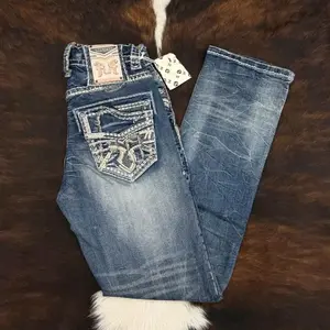 R-378 Rock In La Straight Fit Jean Height 30"
