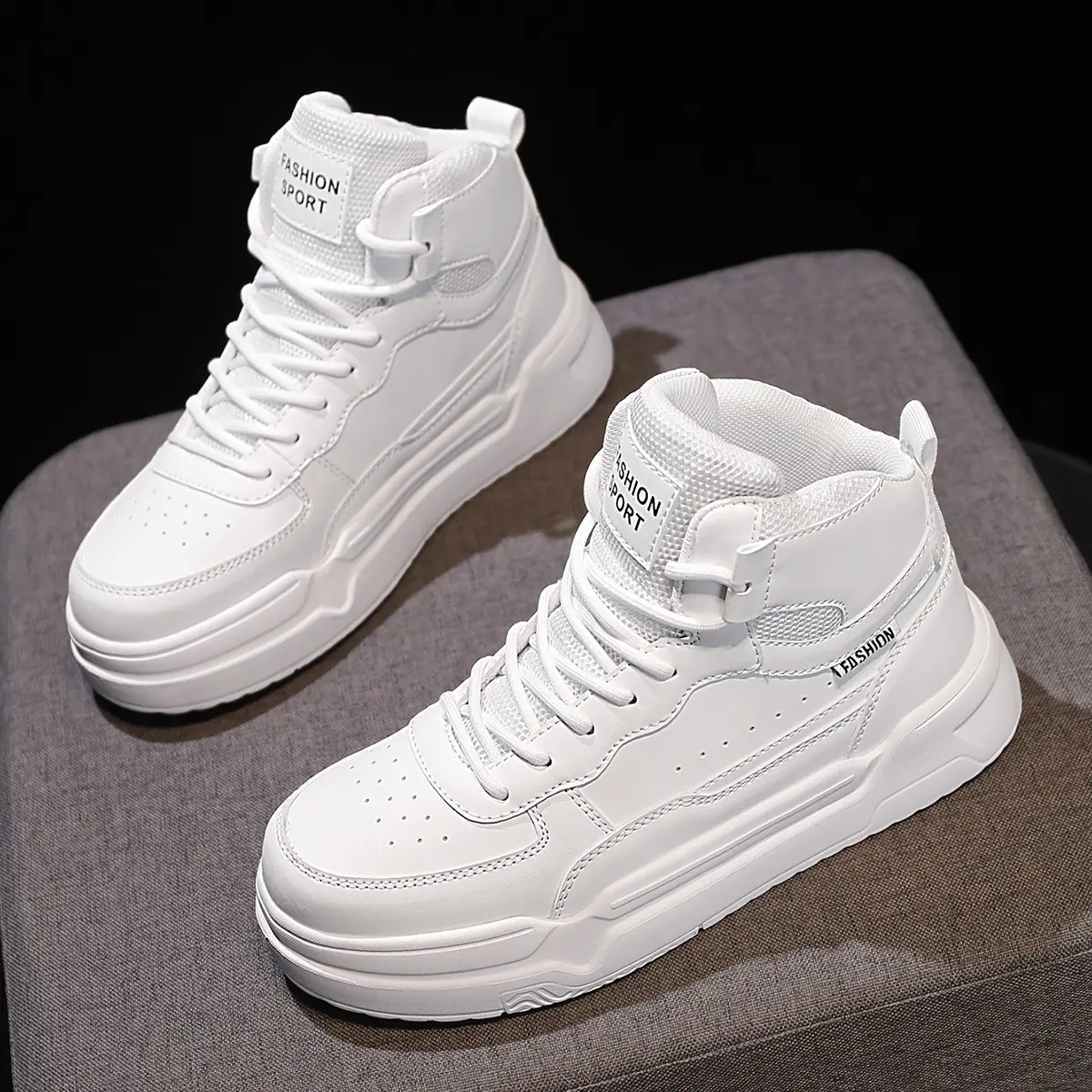 Women’s comfortable high-top sneakers with a minimalist white design and lace-up closure; suitable for all seasons. Soft cushioning soles provide shock absorption, are non-slip, and durable—ideal running shoes. Lightweight, breathable low-top skate shoes