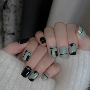 Cross-border autumn and winter nail art, wearable nail patches, simple short fake nails, finished nail patches, nail art wholesale Q2424Pcs Short Square French Tip Handmade Soft Gel Press On Nails with Glue for Women Reusable Fake Nails Daily Wear Spring