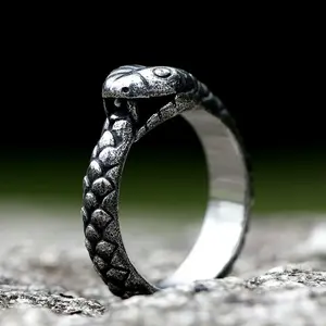 New Fashion Stainless Steel Animal Unique Cools Viking Snake Men And Women Ring Fashion High Quality Gift