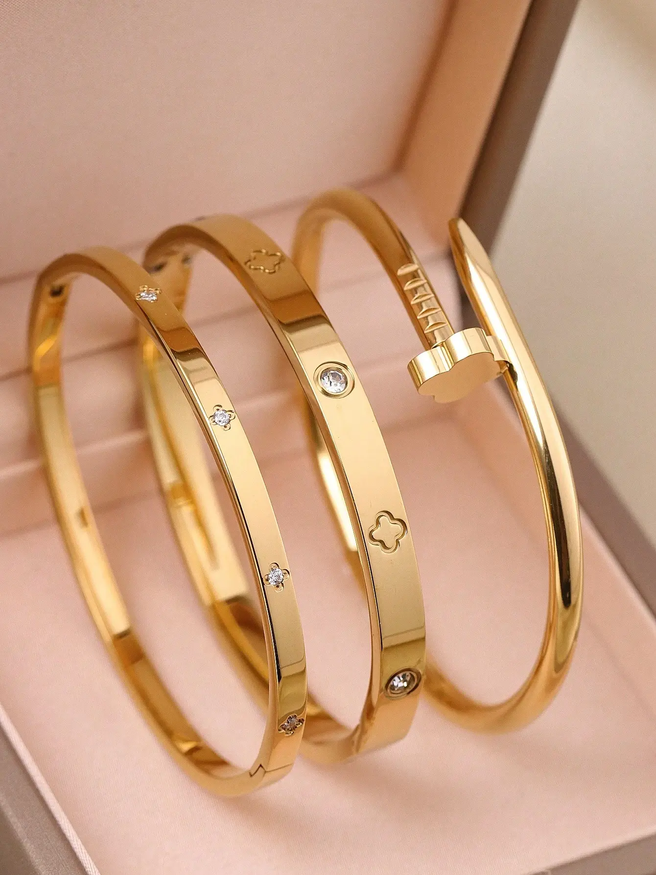 18K Gold Plated Four-Leaf Clover Bracelet – Cubic Zirconia Nail Wristband for Women, Elegant Wedding & Party Jewelry Set (3pcs/1pc)