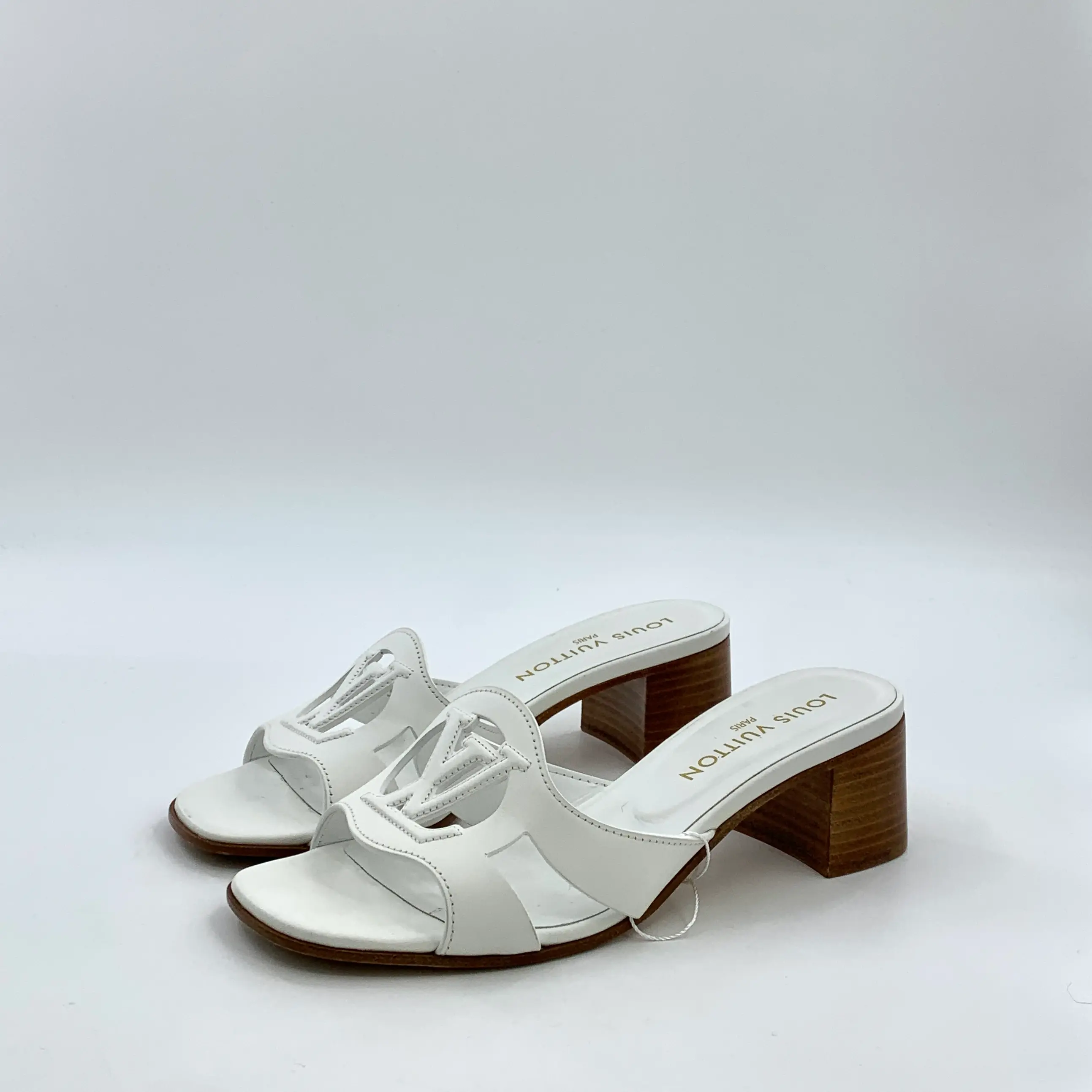 RDLT-Louis Vuitton Isola White Monogram Cutout Block Heel Slide Sandals Size 38-J37089