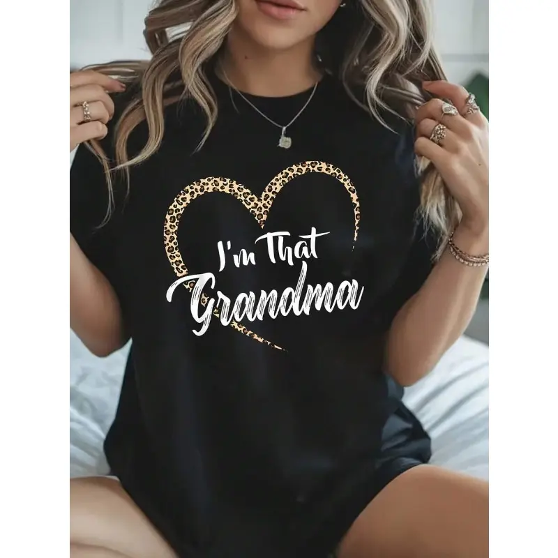 Women's "I'm That Grandma" Printed Leopard Heart Short-Sleeve Round Neck Tee, Comfy Fabric Casual Sports Top, Breathable Loose Fit Funny Grandma Quote Shirt