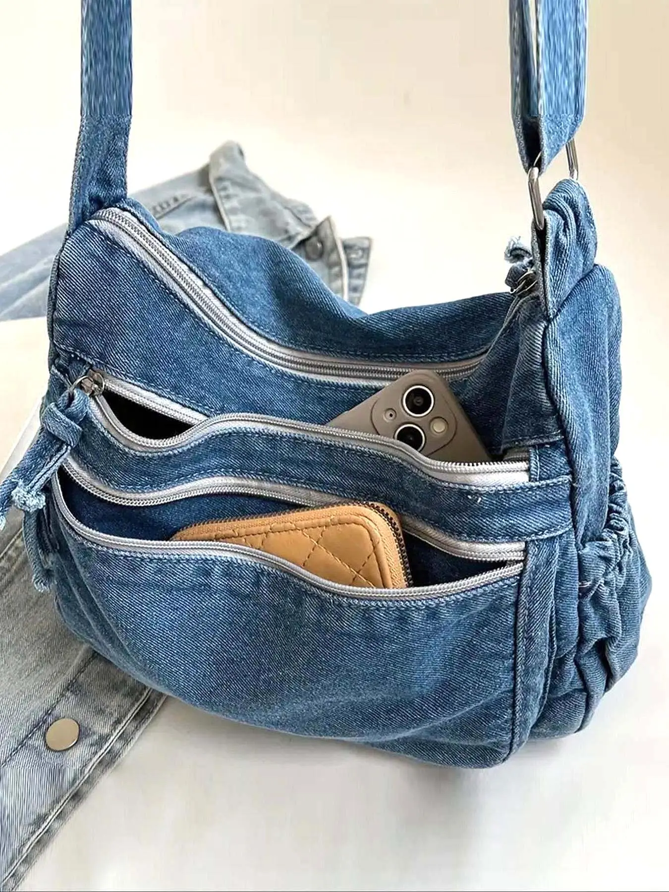 Niche design retro washed denim handbag, multi-zipper design lazy style casual bag, personalized shoulder handbag, Crossbody Purse, Denim crossbody bags, multi-color optional, suitable for college students, shopping, etc., Fashion Crossbody Handbag