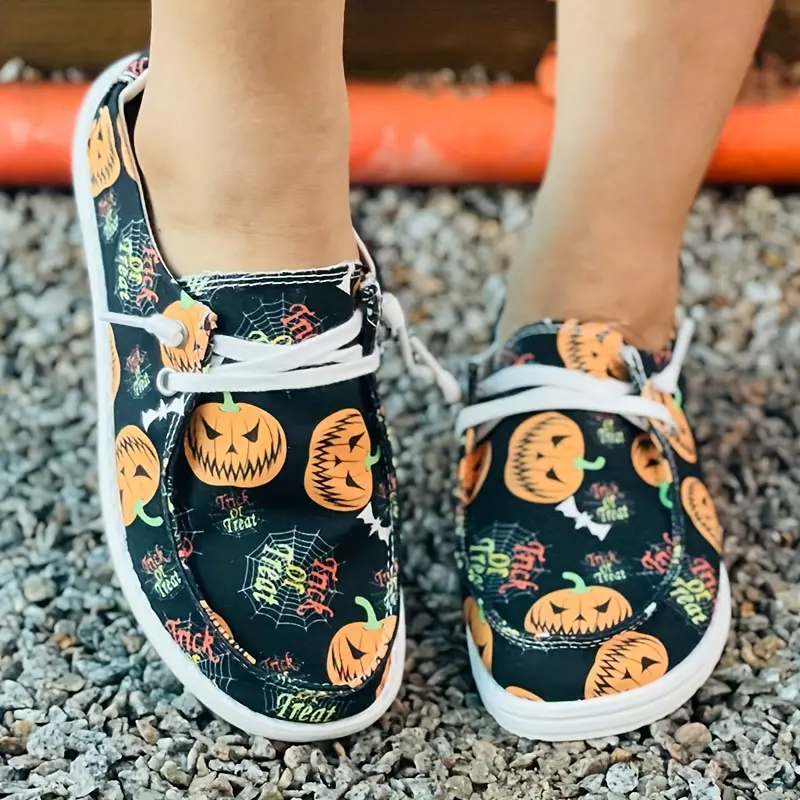 Ladies New Halloween casual outdoor skateboard shoes, orange wacky pumpkin spider web flat-bottoms lightweight and comfortable tie round-headed women's shoes