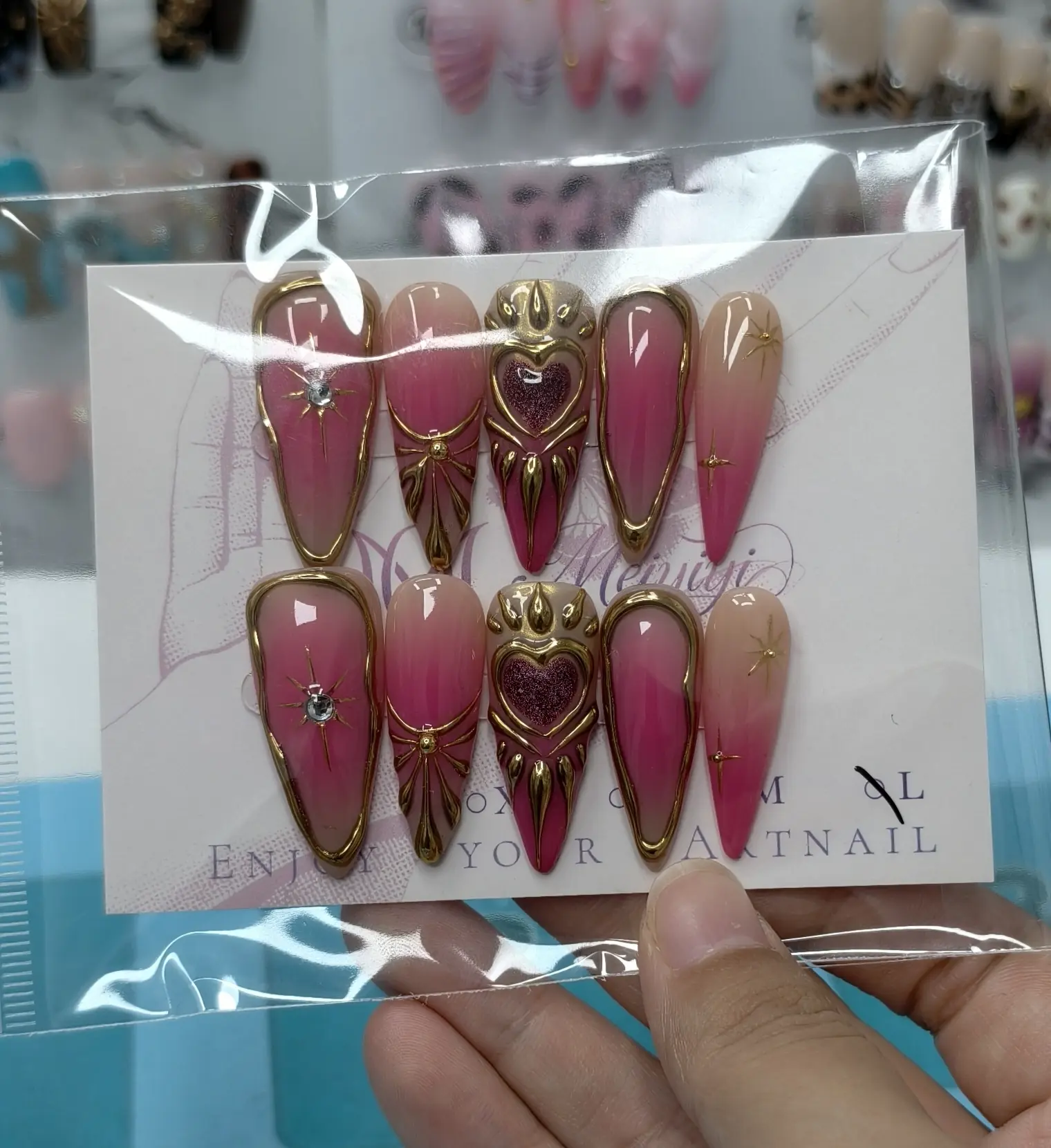 Amy(18203)gc.20.99 dollars for 4 sets beautiful  nails.