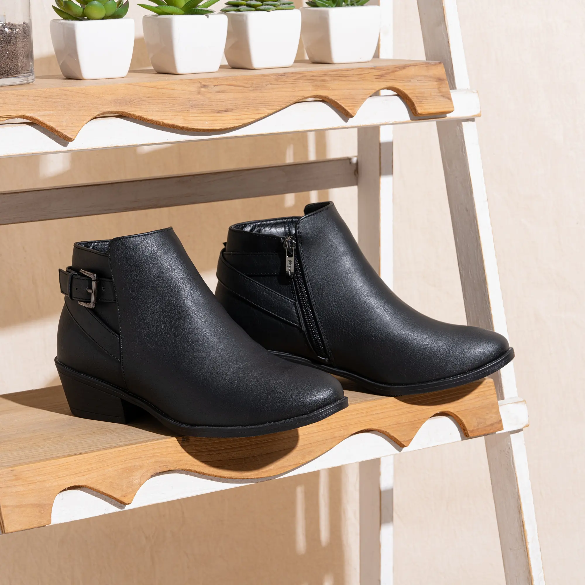 VEPOSE Women's Western Ankle Booties - Perforated Breathable Synthetic Leather Cutouts, Low Chunky Heel, Casual Comfortable Durable Boots Perfect to Update Any Outfit for Working, Durability, Different Types Of Pants, Alternative Style, Fabric, Business,,