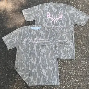 Mossy Oak Bottomland Pink Print Camo T-Shirt, Stylish Graphic Tee, Outdoor Hunting Apparel, Casual Streetwear for Everyday Wear