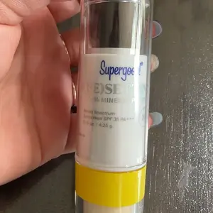 Product Review of (Re)setting Mineral Powder SPF 35 from C**y K**