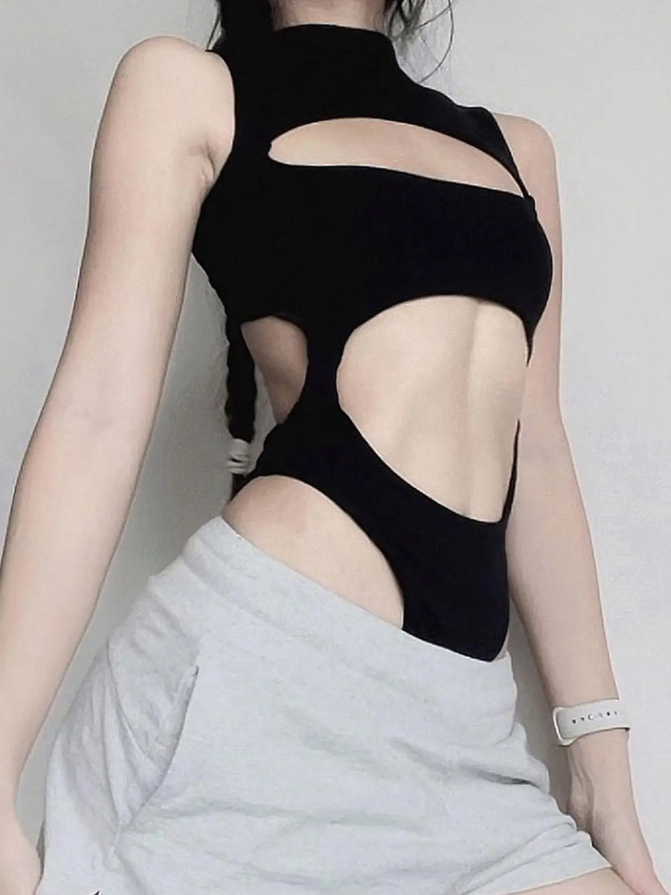 Women's Plain Minimalist Cut Out Bodysuit, Street Fashion Solid Sleeveless Bodysuit for Daily Outdoor Wear, Summer Clothes for Women, Womenswear, Fit, Piece, Lady, Bodycon Fitted Bodysuit