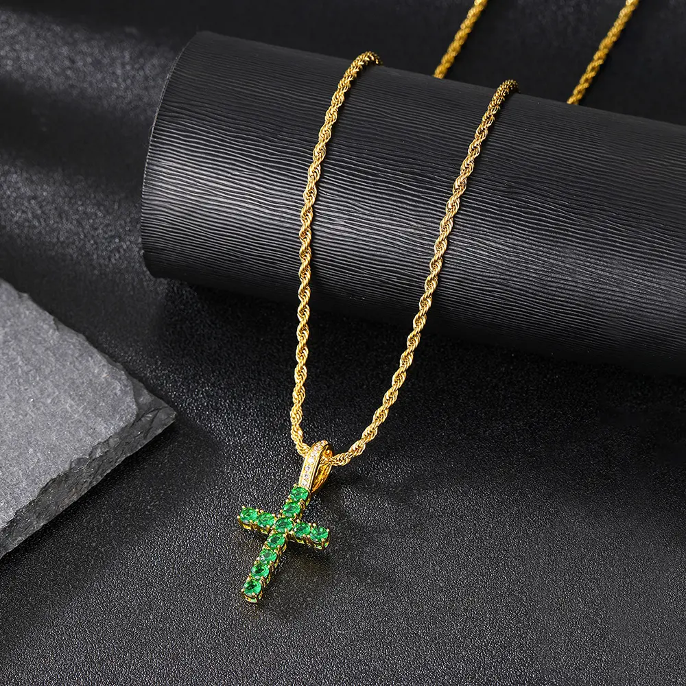 gold emerald pendant