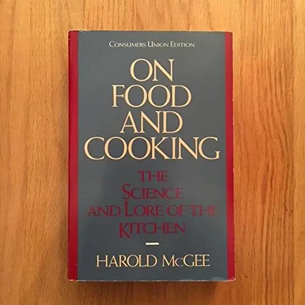 USED Book - On food and cooking: The science and lore of the kitchen by Harold McGee (Paperback) - english