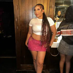 Women's Letter Print Round Neck Crop Tee, Vintage Trendy Casual Short Sleeve T-shirt for Daily Wear, Summer Outfits 2024, Ladies All Seasons Outfit, Round Neck Top, Casual Soft Top