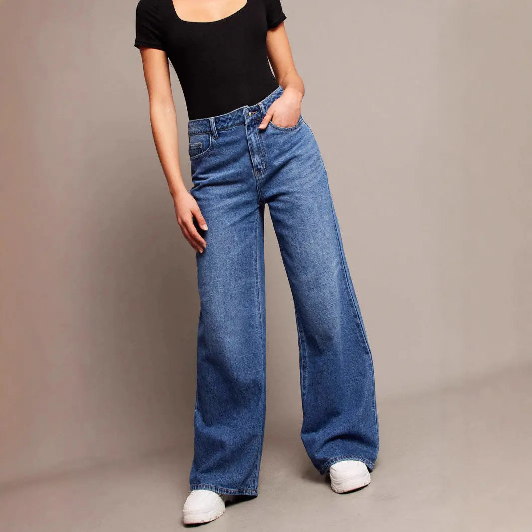 Retro Washed Loose-Fit Denim Jeans