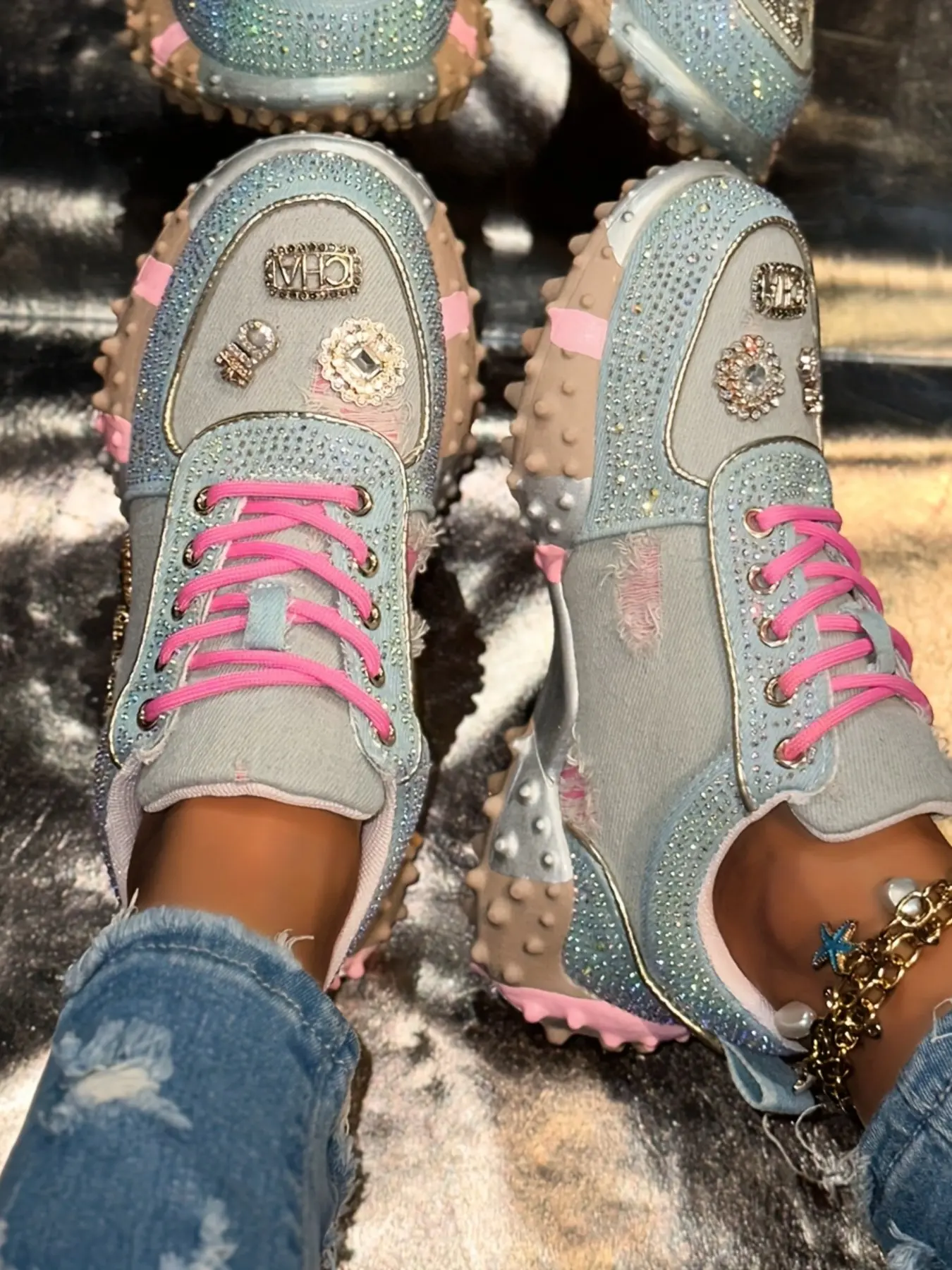 Women's Sparkling Rhinestone Thick Sole Fashion Sneakers, Blue Colorblock Design Heart Letter Embroidery, Street Style Women's Shoes, Thick Soled Sneakers, Rhinestone Embellished Sneakers