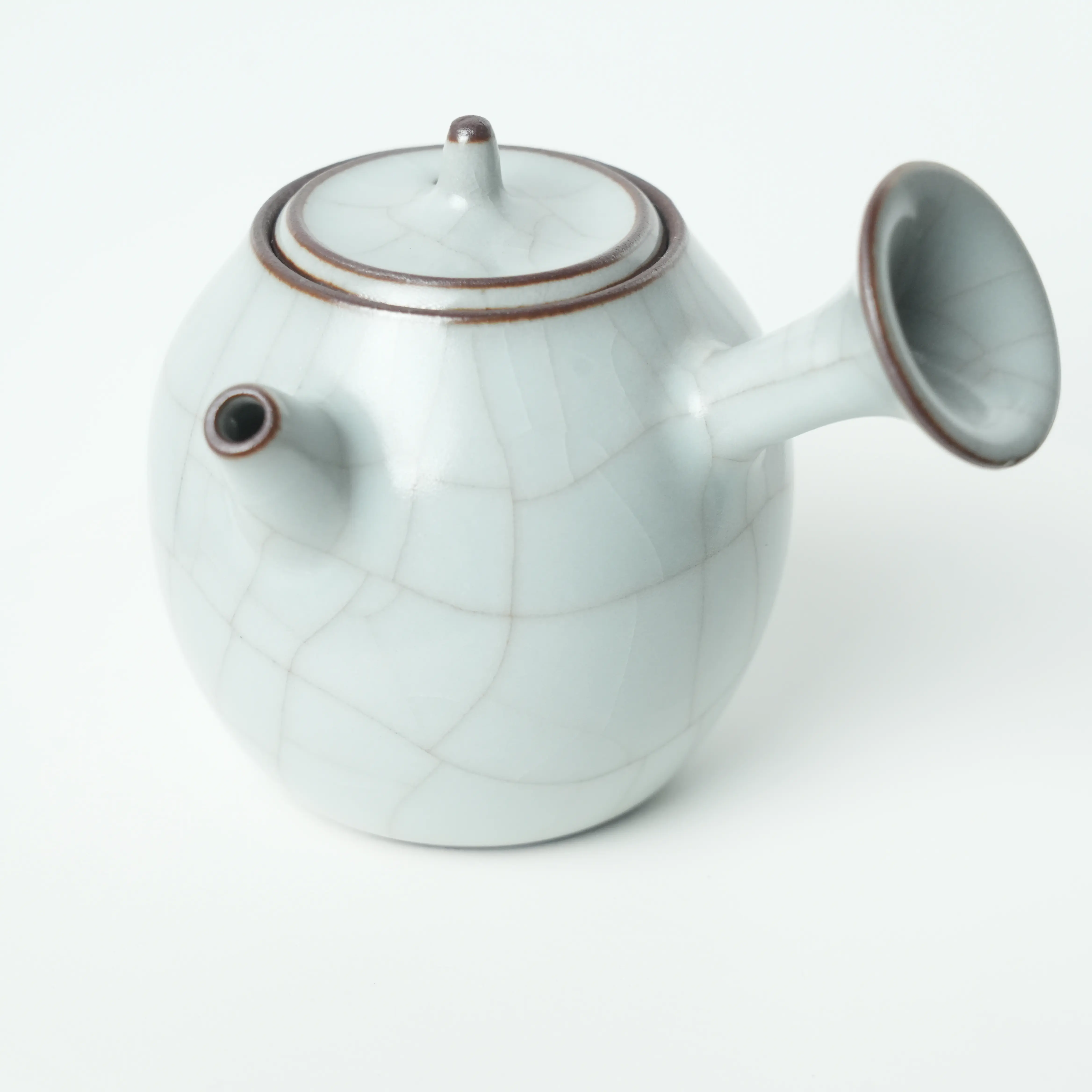 Master Wang Yunlong's Guan Kiln Side-Handle Teapot｜Crackle Glaze Elegance｜Oriental Aesthetic Handmade Gongfu Teaware