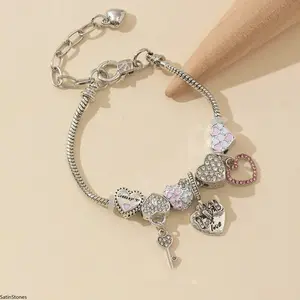 Women's Exquisite Cartoon-Style Friendship Bracelet - Heart-Shaped CZ Adjustable Snake Chain, Fashionable Bangle, Daily Accessory, Gift Jewelry for Mother's Day