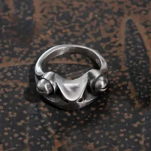 GTHIC Rango Chameleon Stainless Steel Ring for Men Women Daily Wear Fashion Accessory