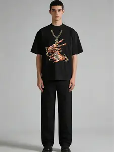 Retro Hip Hop Boss Hands Graphic Oversized T-Shirt | Streetwear Luxury Aesthetic White T-shirt