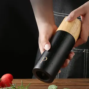 Wooden Pepper Mill, Manual Pepper Grinding Bottle, Creative Pepper Grinding Utensils for Home Kitchen, Kitchen Seasoning Utensils