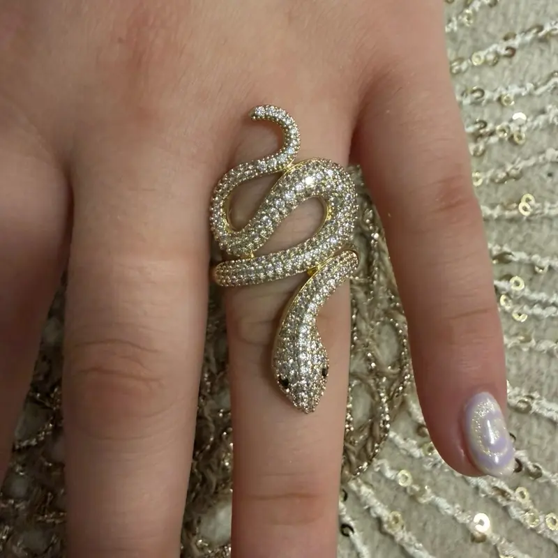 Beautiful Snake-Shaped Ring | Bold & Elegant Design