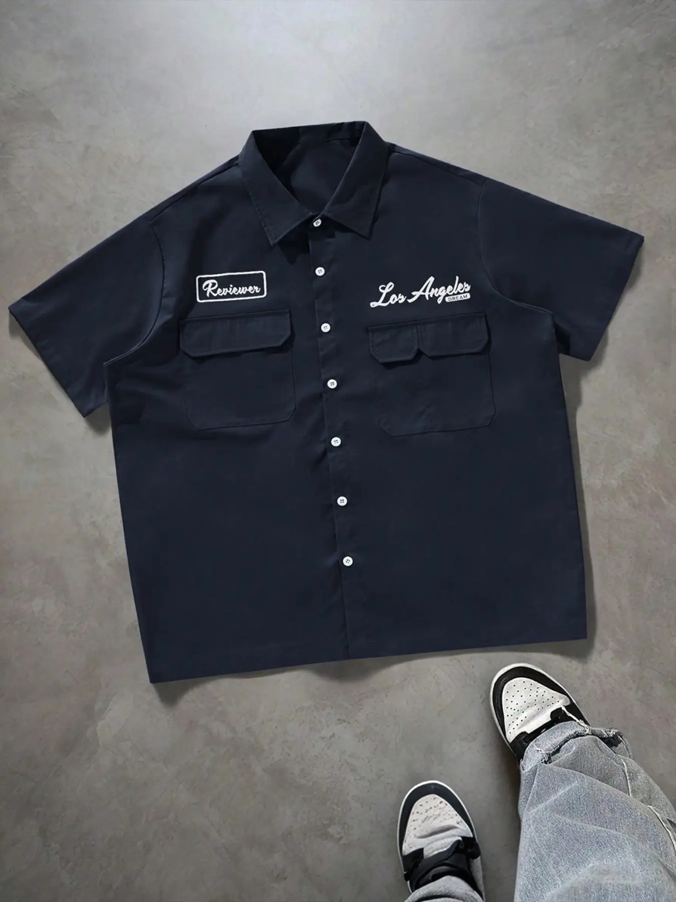 Men's Loose Fit Utility Pocket Design Casual Lapel Collared Shirt, Blue Button-Up Short Sleeve Shirt, Multi Pocket Casual Shirt, Graphic Los Angeles Reviewer Mechanic Shirt